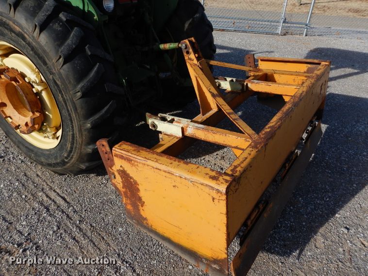 image for item GF9901 John Deere 2040 tractor