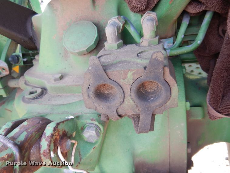 image for item GF9901 John Deere 2040 tractor