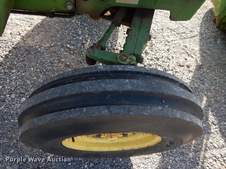 image for item GF9901 John Deere 2040 tractor