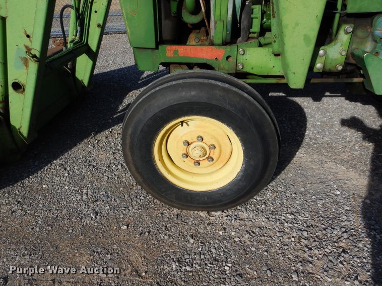 image for item GF9901 John Deere 2040 tractor