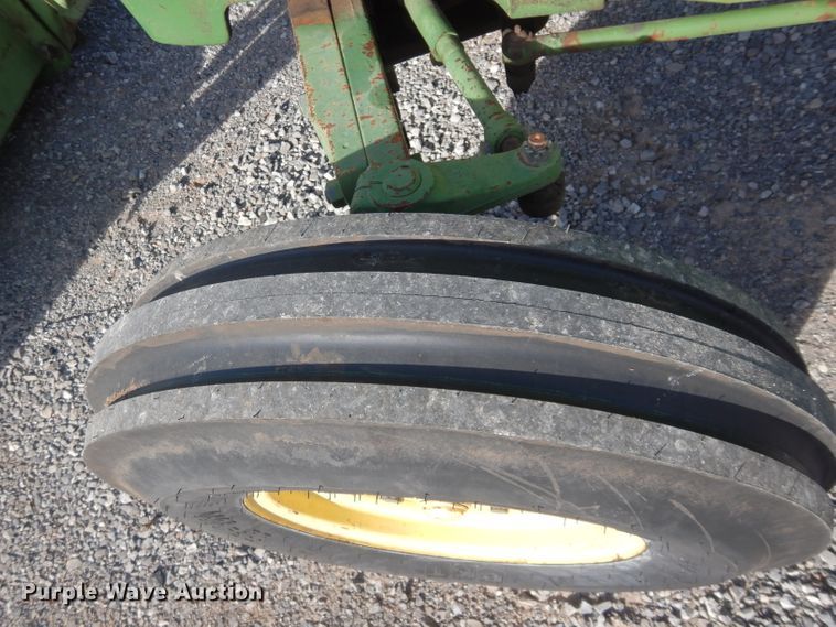 image for item GF9901 John Deere 2040 tractor