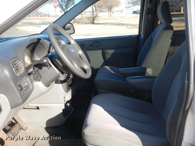 image for item GF9955 2007 Dodge Grand Caravan handicap accessible van