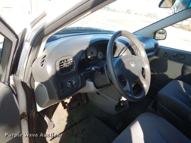 image for item GF9955 2007 Dodge Grand Caravan handicap accessible van