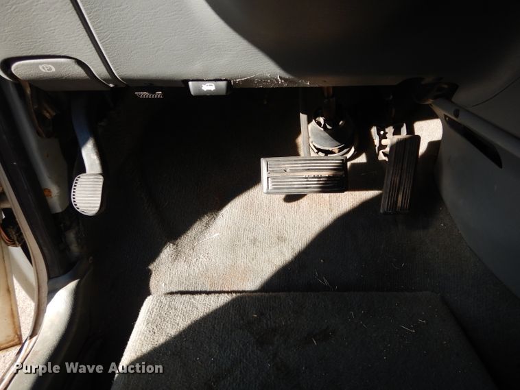 image for item GF9955 2007 Dodge Grand Caravan handicap accessible van