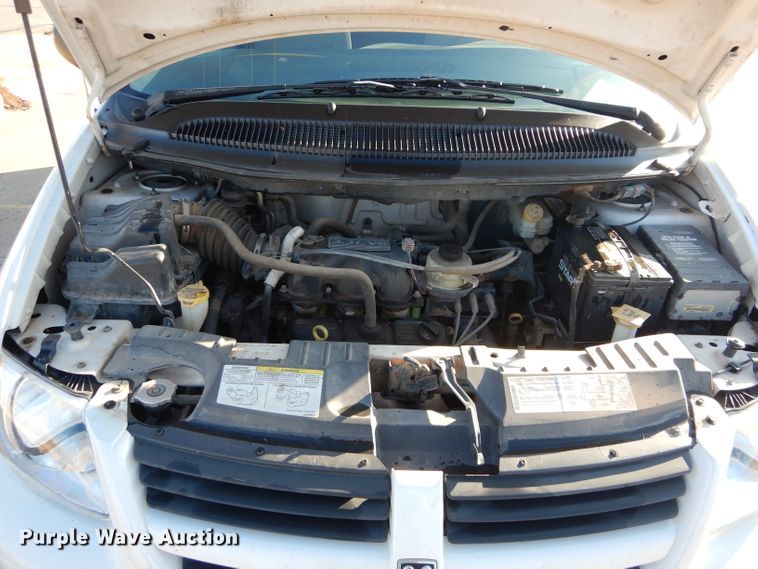 image for item GF9955 2007 Dodge Grand Caravan handicap accessible van