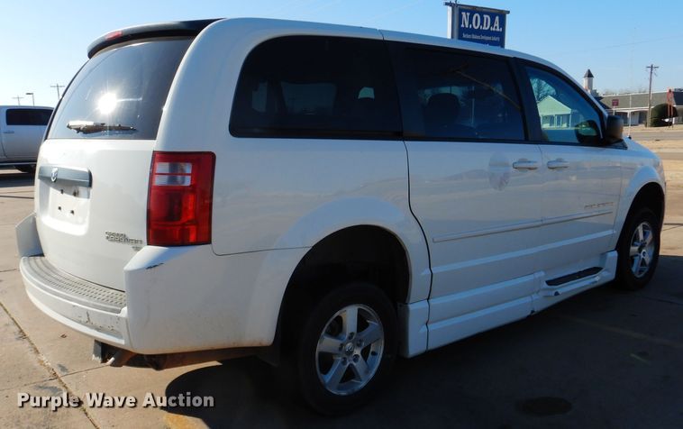 image for item GF9956 2010 Dodge Grand Caravan handicap accessible van
