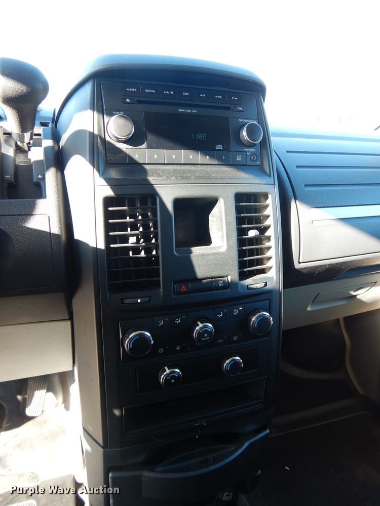 image for item GF9956 2010 Dodge Grand Caravan handicap accessible van