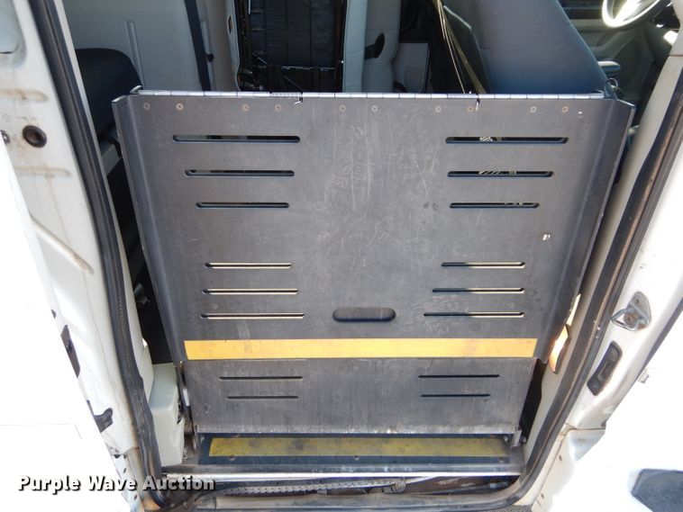 image for item GF9956 2010 Dodge Grand Caravan handicap accessible van