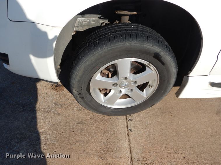 image for item GF9956 2010 Dodge Grand Caravan handicap accessible van