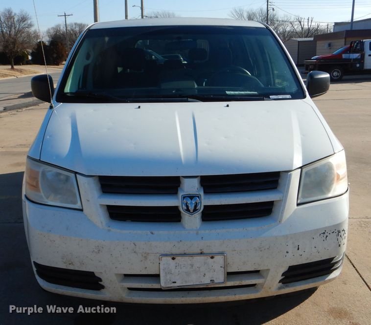 image for item GF9957 2010 Dodge Grand Caravan handicap accessible van
