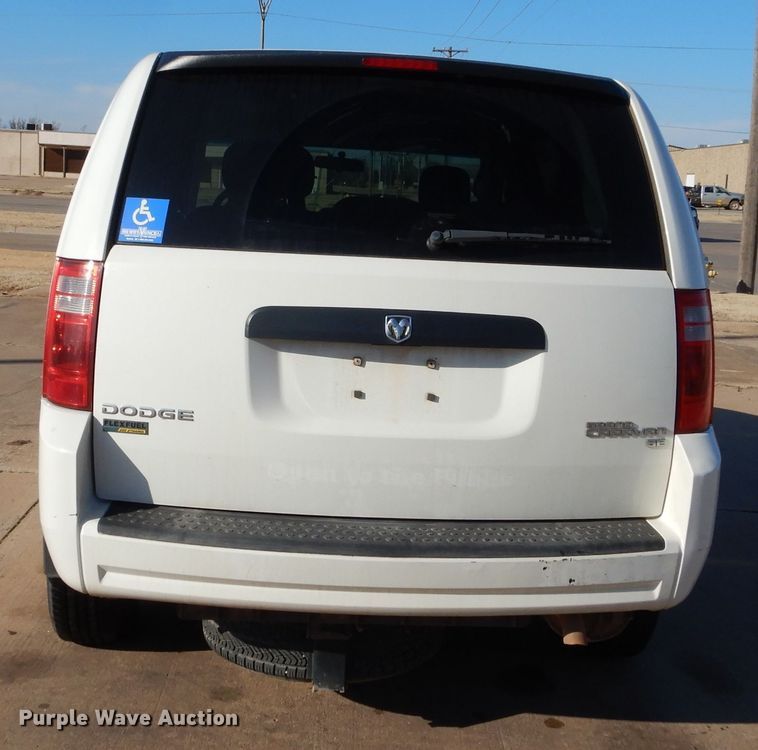 image for item GF9957 2010 Dodge Grand Caravan handicap accessible van