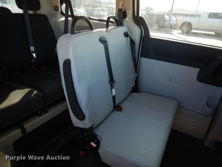 image for item GF9957 2010 Dodge Grand Caravan handicap accessible van