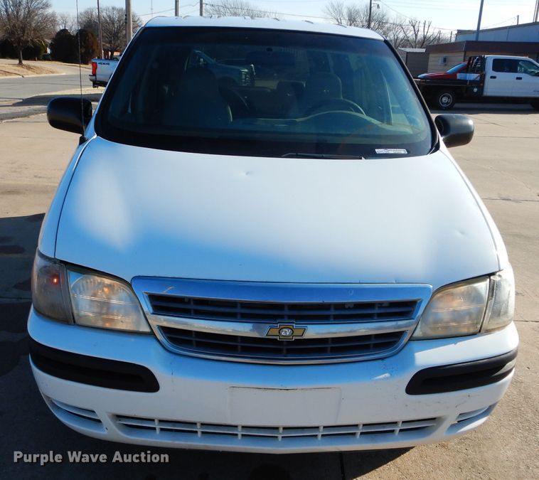 image for item GF9958 2005 Chevrolet Venture handicap accessible van