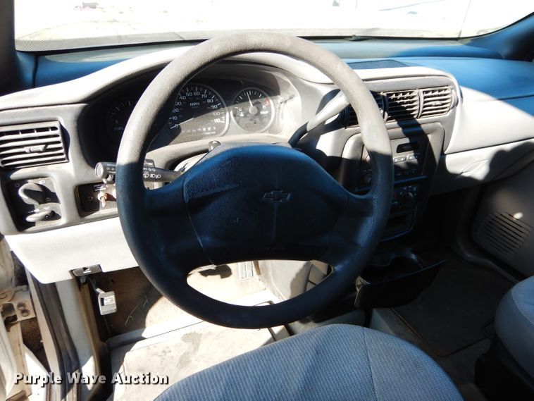 image for item GF9958 2005 Chevrolet Venture handicap accessible van