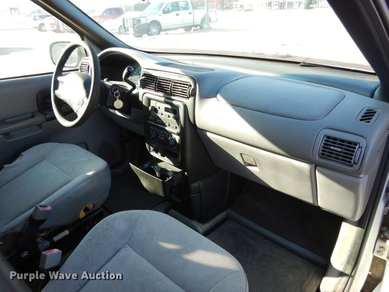 image for item GF9958 2005 Chevrolet Venture handicap accessible van