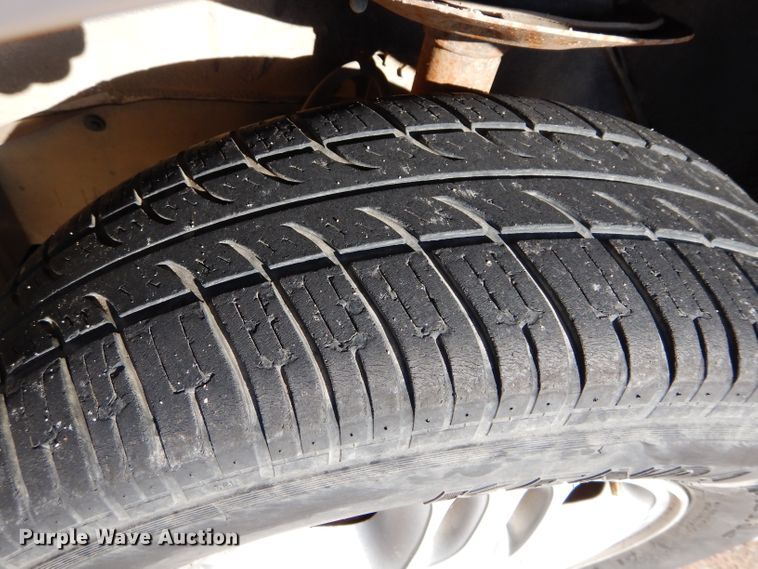 image for item GF9958 2005 Chevrolet Venture handicap accessible van