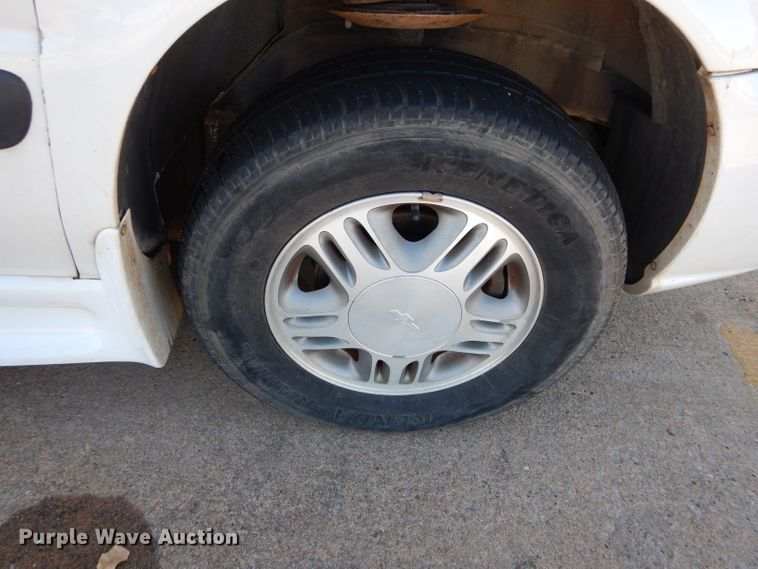 image for item GF9958 2005 Chevrolet Venture handicap accessible van
