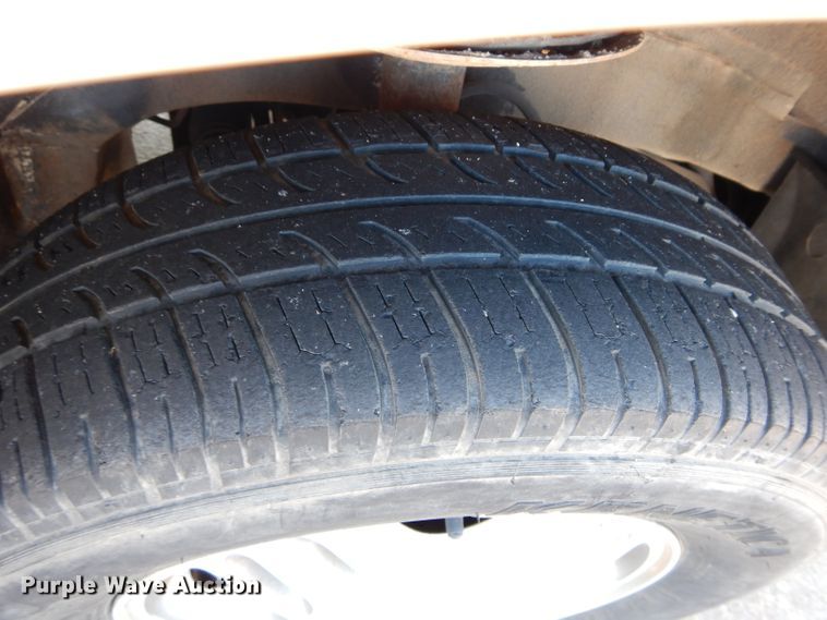 image for item GF9958 2005 Chevrolet Venture handicap accessible van