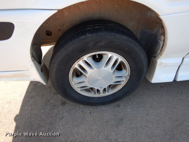 image for item GF9958 2005 Chevrolet Venture handicap accessible van