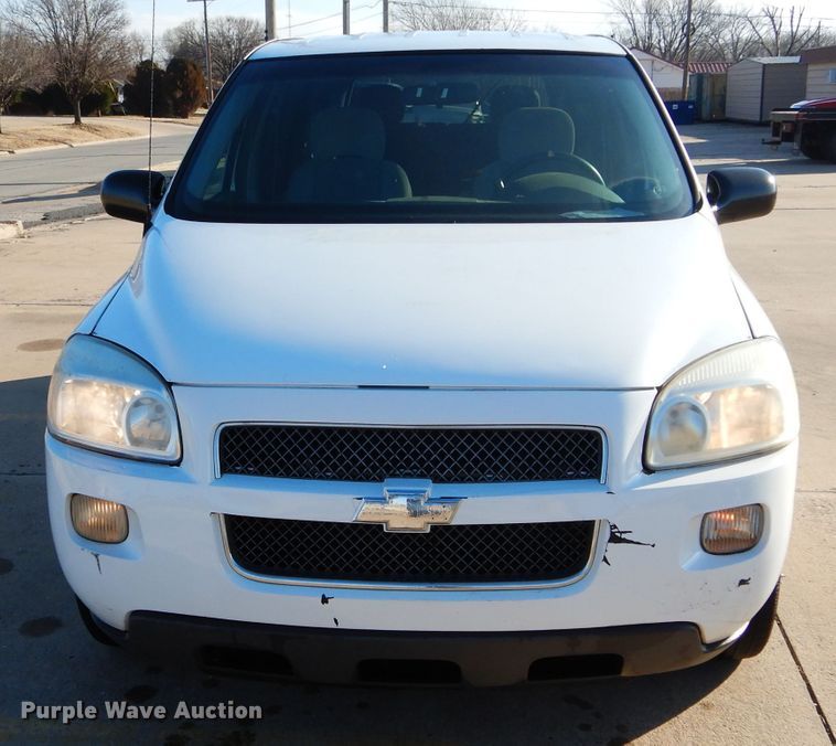 image for item GF9959 2007 Chevrolet Uplander handicap accessible van