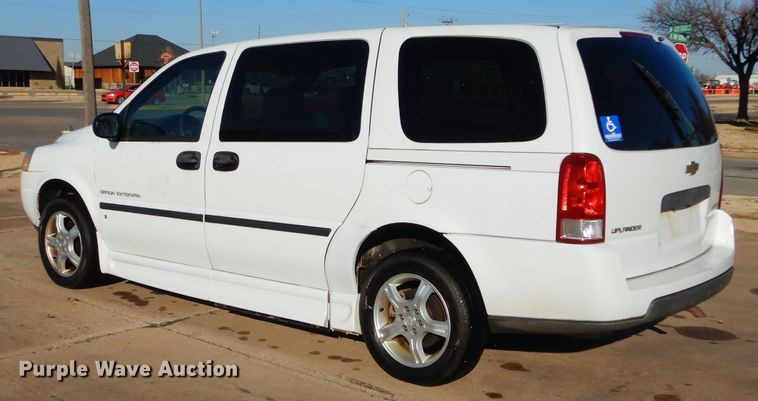 image for item GF9959 2007 Chevrolet Uplander handicap accessible van