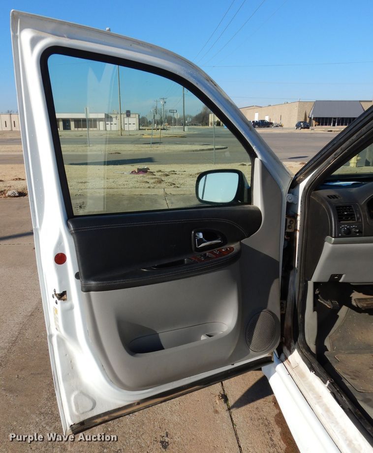 image for item GF9959 2007 Chevrolet Uplander handicap accessible van