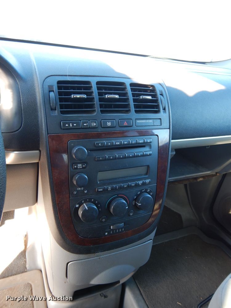 image for item GF9959 2007 Chevrolet Uplander handicap accessible van