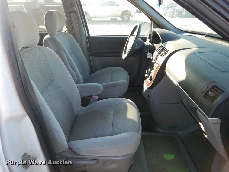 image for item GF9959 2007 Chevrolet Uplander handicap accessible van