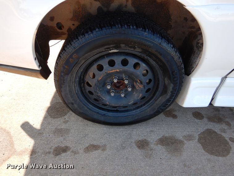 image for item GF9959 2007 Chevrolet Uplander handicap accessible van