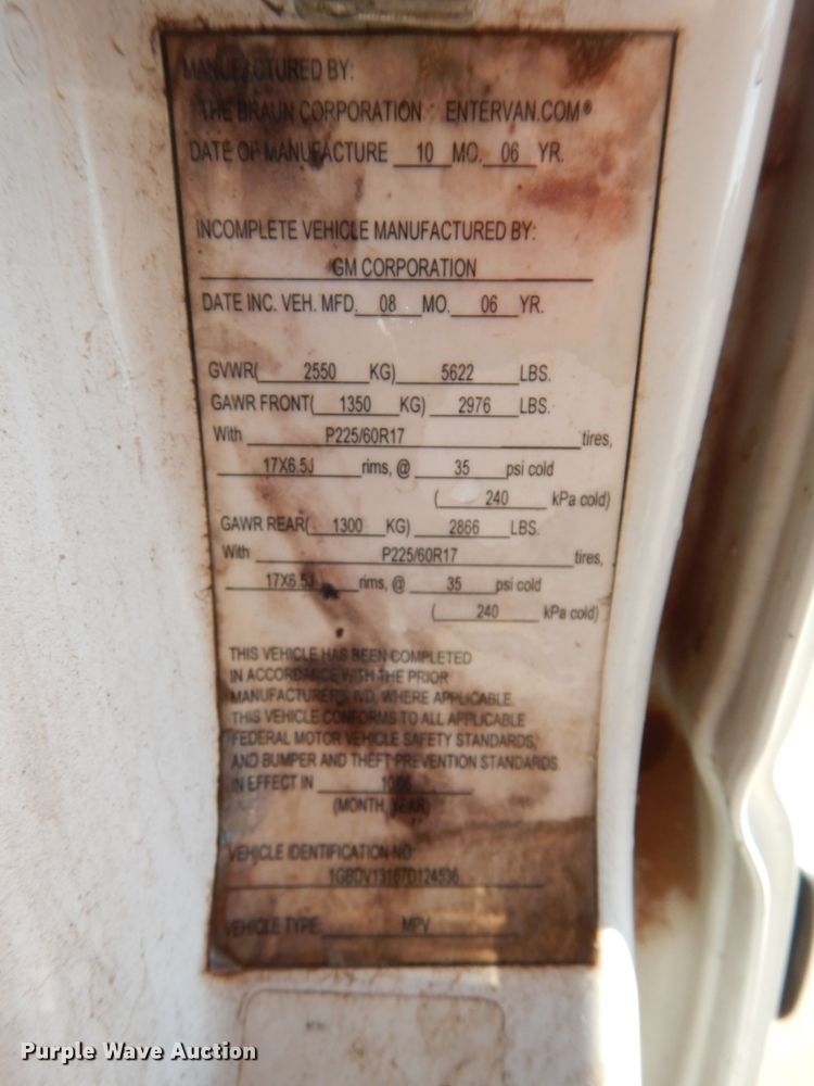 image for item GF9959 2007 Chevrolet Uplander handicap accessible van