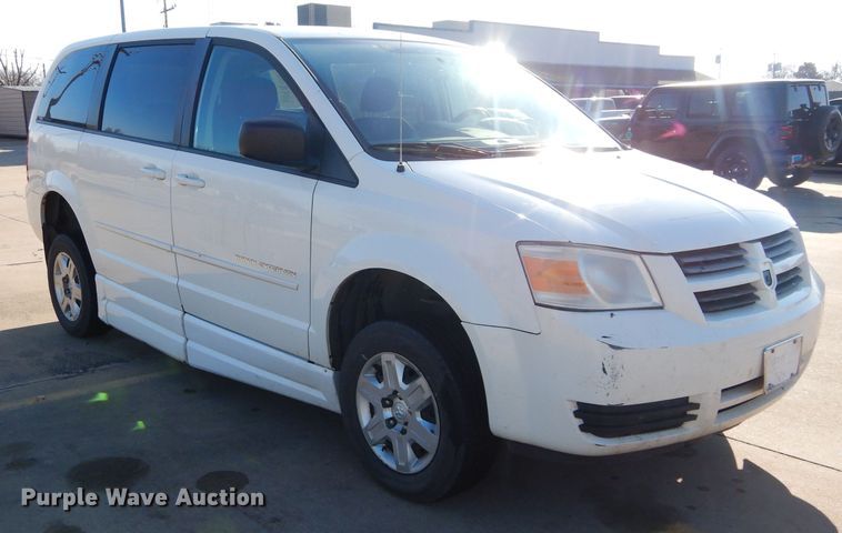 image for item GF9960 2010 Dodge Grand Caravan handicap accessible van