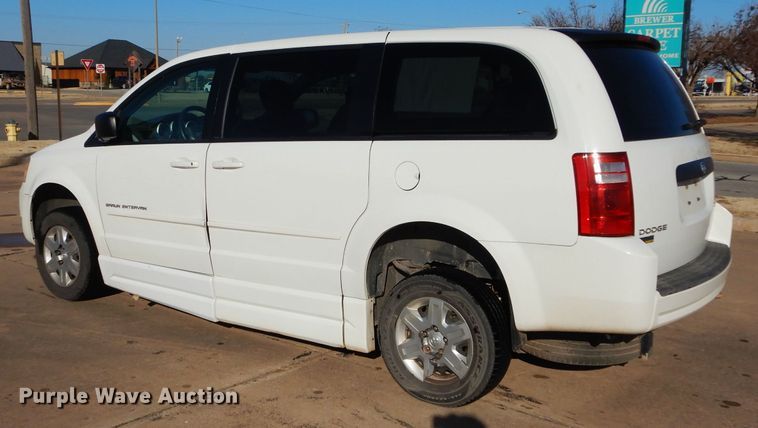 image for item GF9960 2010 Dodge Grand Caravan handicap accessible van