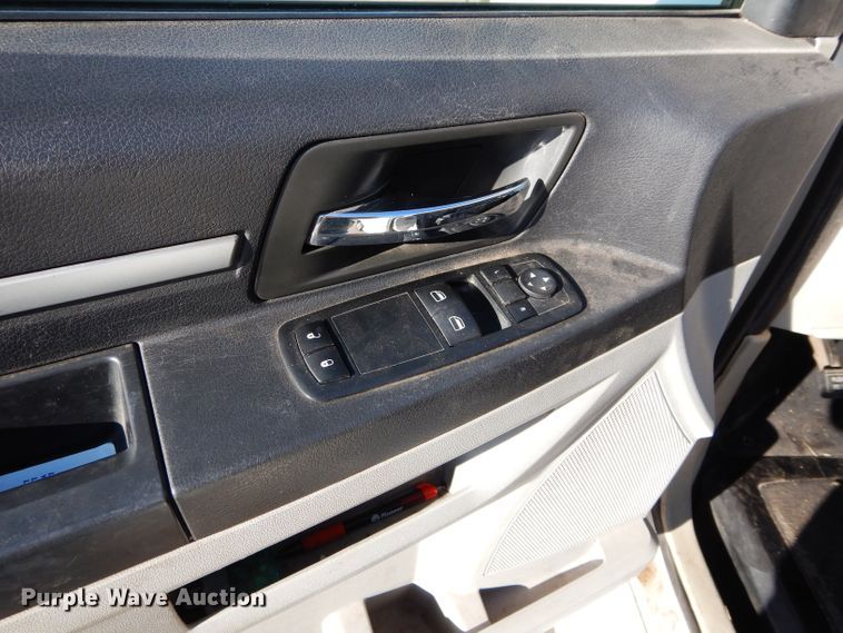 image for item GF9960 2010 Dodge Grand Caravan handicap accessible van