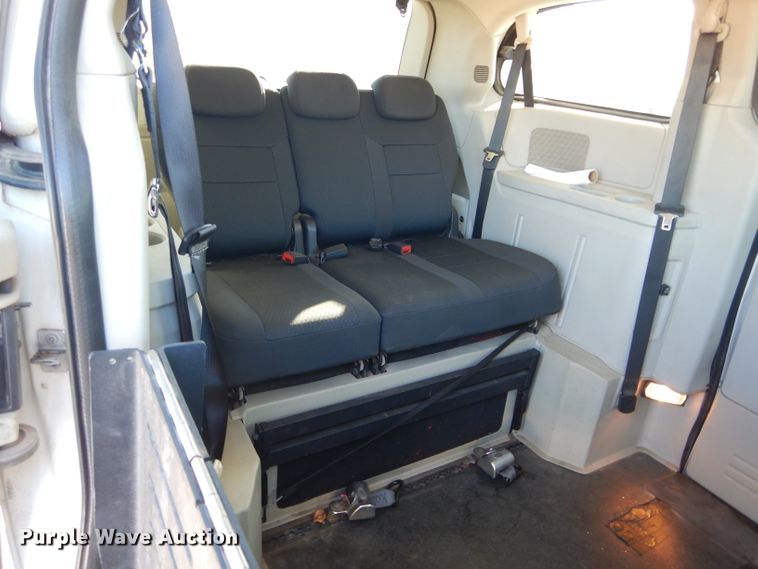 image for item GF9960 2010 Dodge Grand Caravan handicap accessible van