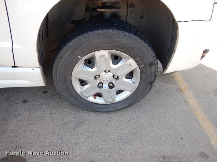 image for item GF9960 2010 Dodge Grand Caravan handicap accessible van