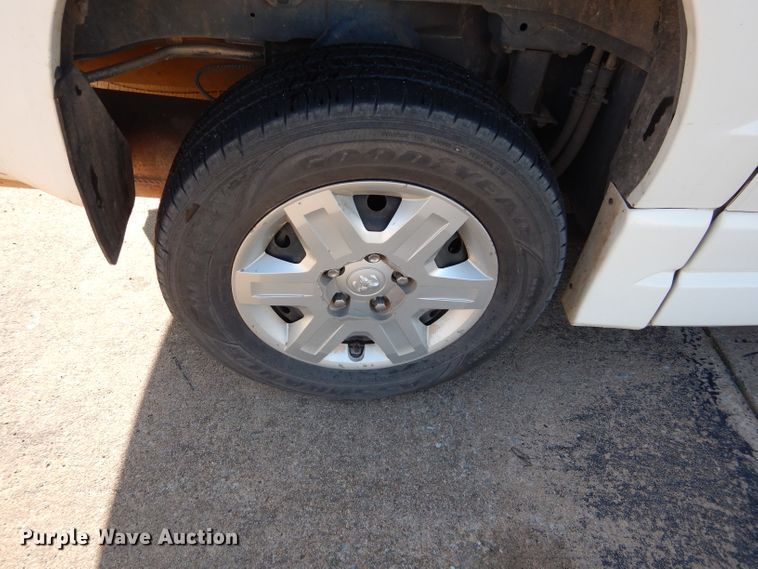 image for item GF9960 2010 Dodge Grand Caravan handicap accessible van