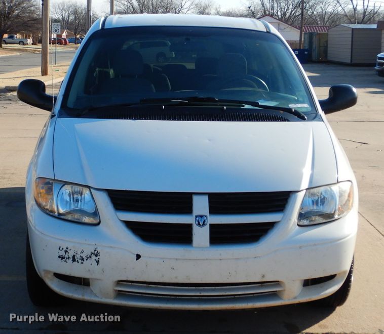 image for item GF9961 2007 Dodge Grand Caravan handicap accessible van
