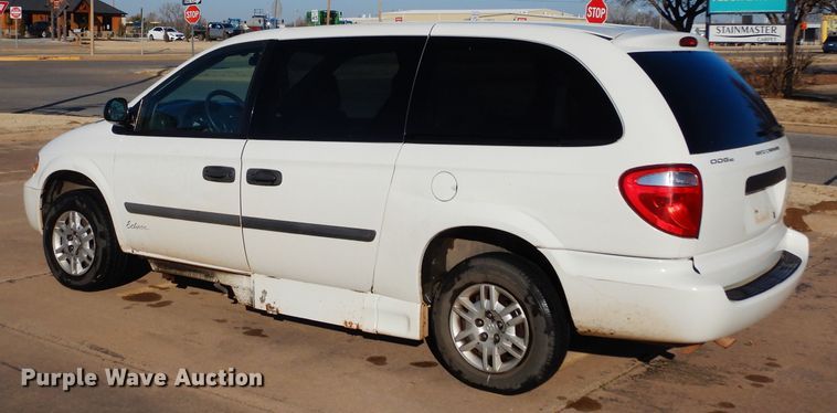 image for item GF9961 2007 Dodge Grand Caravan handicap accessible van