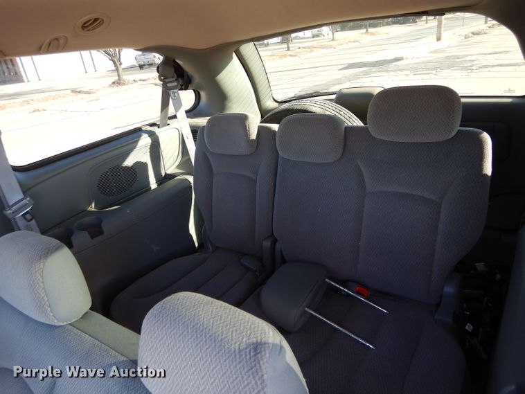 image for item GF9961 2007 Dodge Grand Caravan handicap accessible van