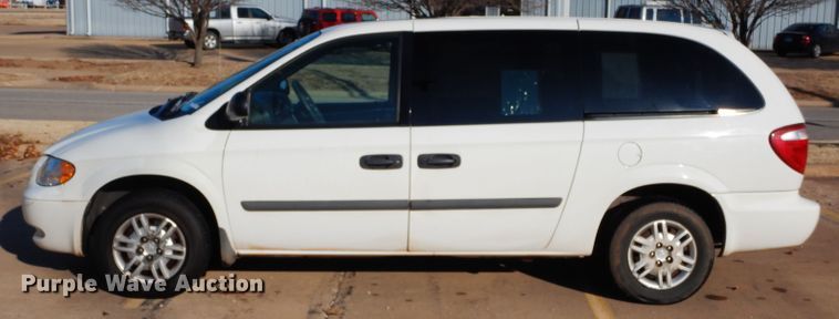 image for item GF9962 2007 Dodge Grand Caravan handicap accessible van