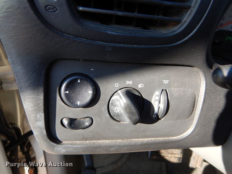 image for item GF9962 2007 Dodge Grand Caravan handicap accessible van