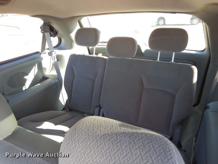 image for item GF9962 2007 Dodge Grand Caravan handicap accessible van