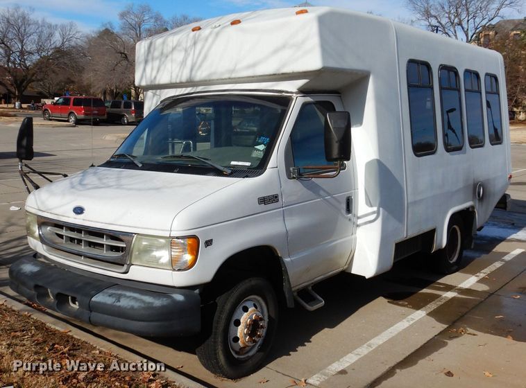 2002 ford econoline e350