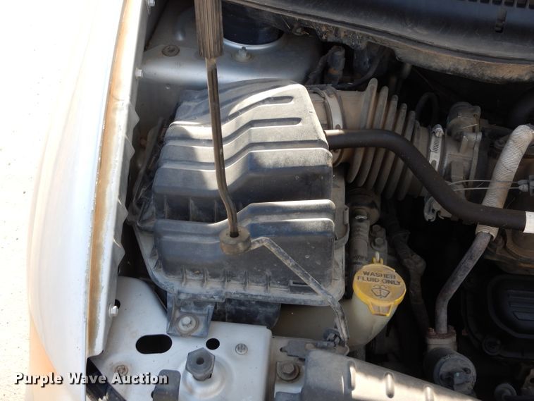 image for item GF9977 2005 Dodge Grand Caravan van