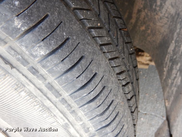 image for item GF9977 2005 Dodge Grand Caravan van