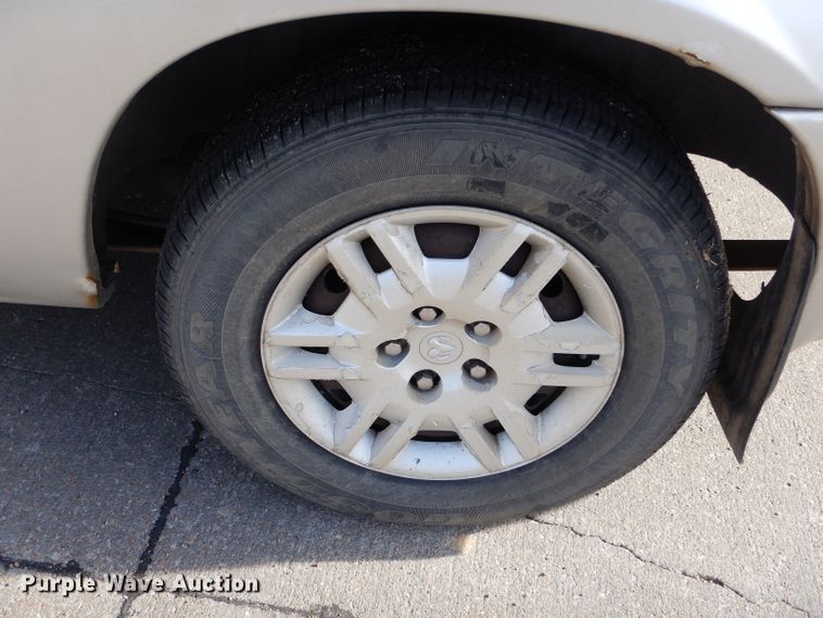 image for item GF9977 2005 Dodge Grand Caravan van