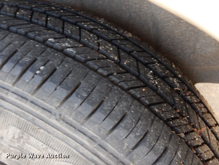 image for item GF9977 2005 Dodge Grand Caravan van