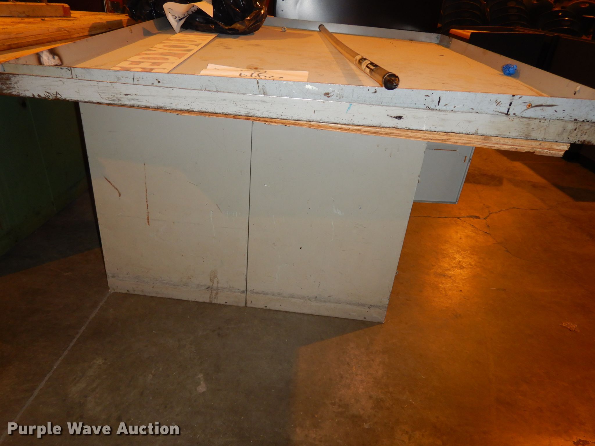 Shop equipment in Bonner Springs, KS Item FD9724 sold Purple Wave