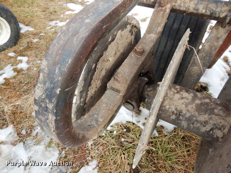 image for item DE4213 Allis Chalmers Min-Till disk ripper