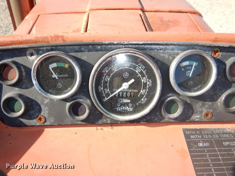 image for item DH4302 Allis Chalmers 5040 tractor